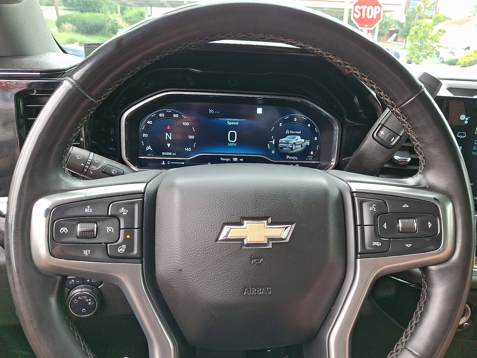 Used 2023 Chevrolet Silverado 1500 LT image 18