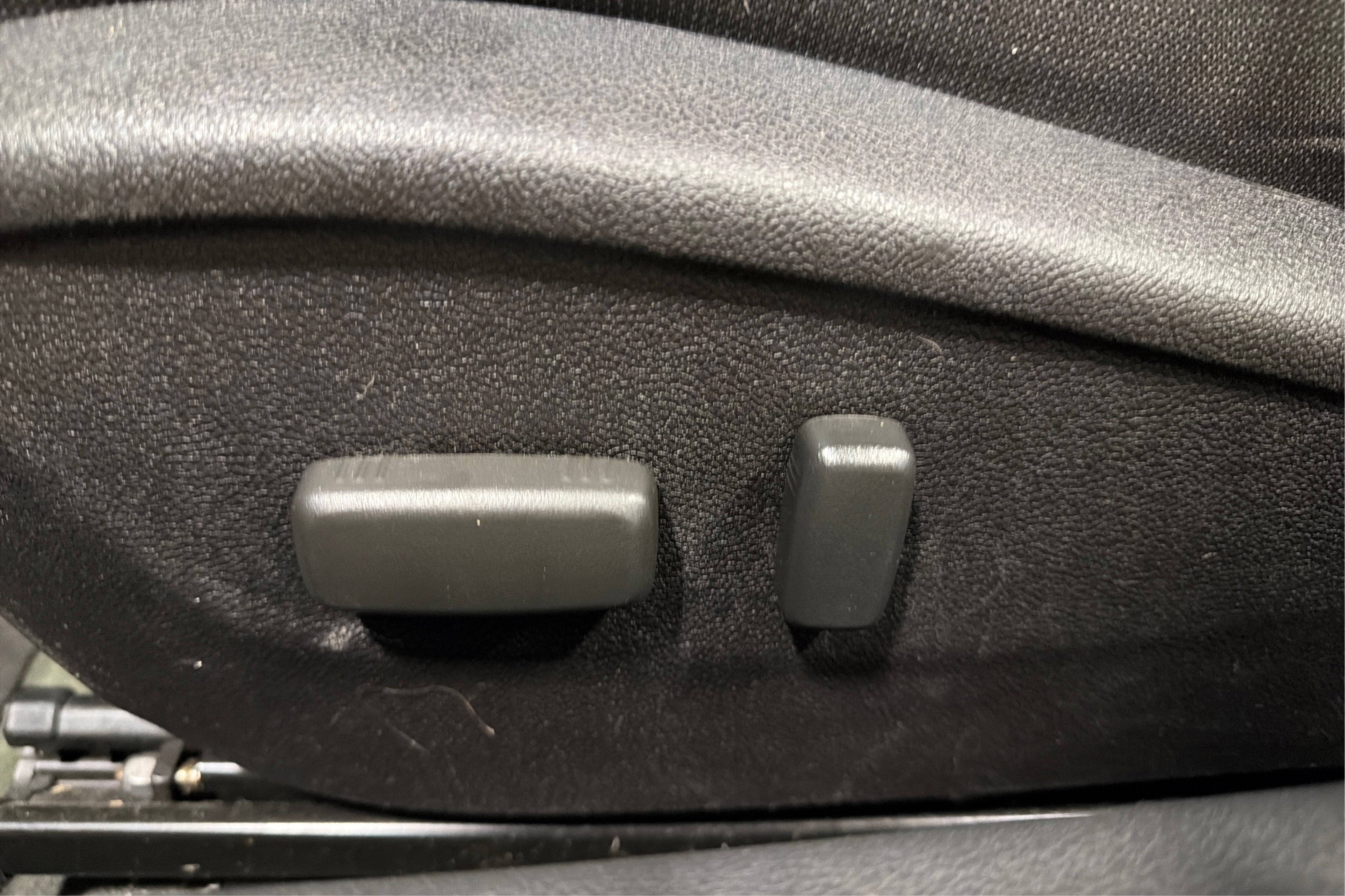 Used 2015 Chevrolet Camaro LT RWD image 18