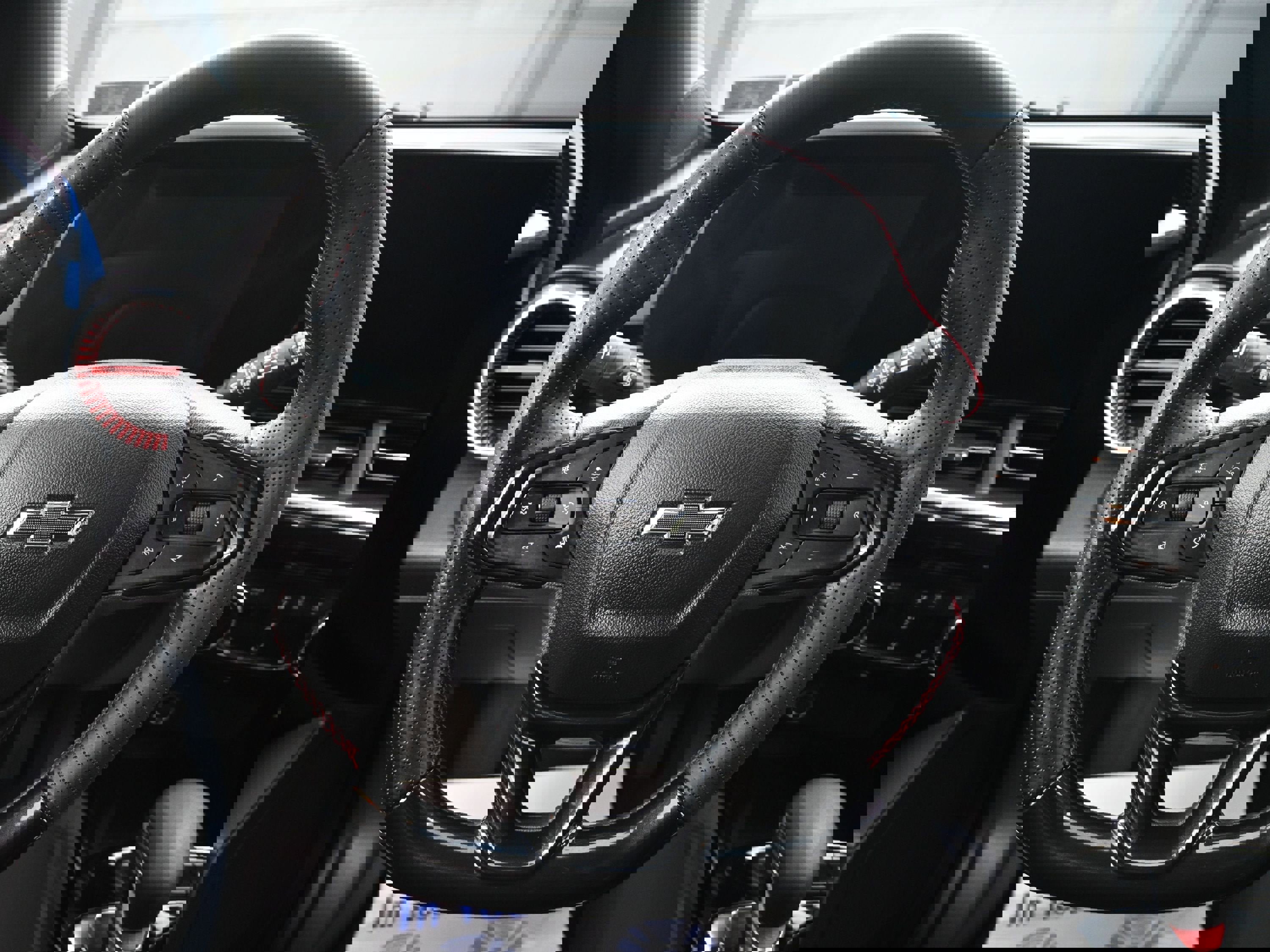 Certified 2024 Chevrolet Trax RS w/ Sunroof Package image 10