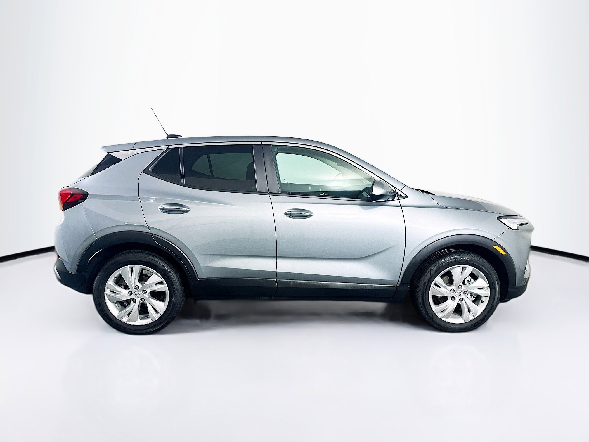 Used 2025 Buick Encore GX Preferred image 10