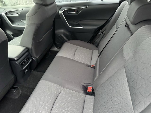 Used 2025 Toyota RAV4 XLE image 6