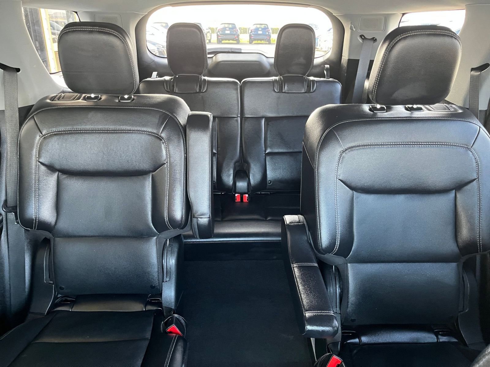 Used 2023 Ford Explorer Limited image 42