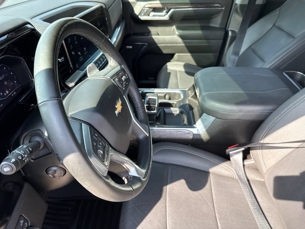 Used 2024 Chevrolet Silverado 1500 LTZ w/ Z71 Off-Road Package AWD/4WD image 18