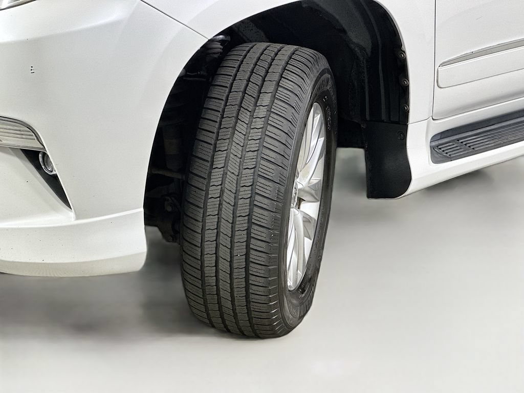 Used 2015 Lexus GX 460 w/ Premium Package AWD/4WD image 25