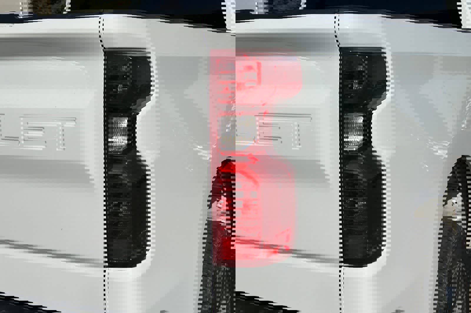 Used 2022 Chevrolet Silverado 1500 LT image 13