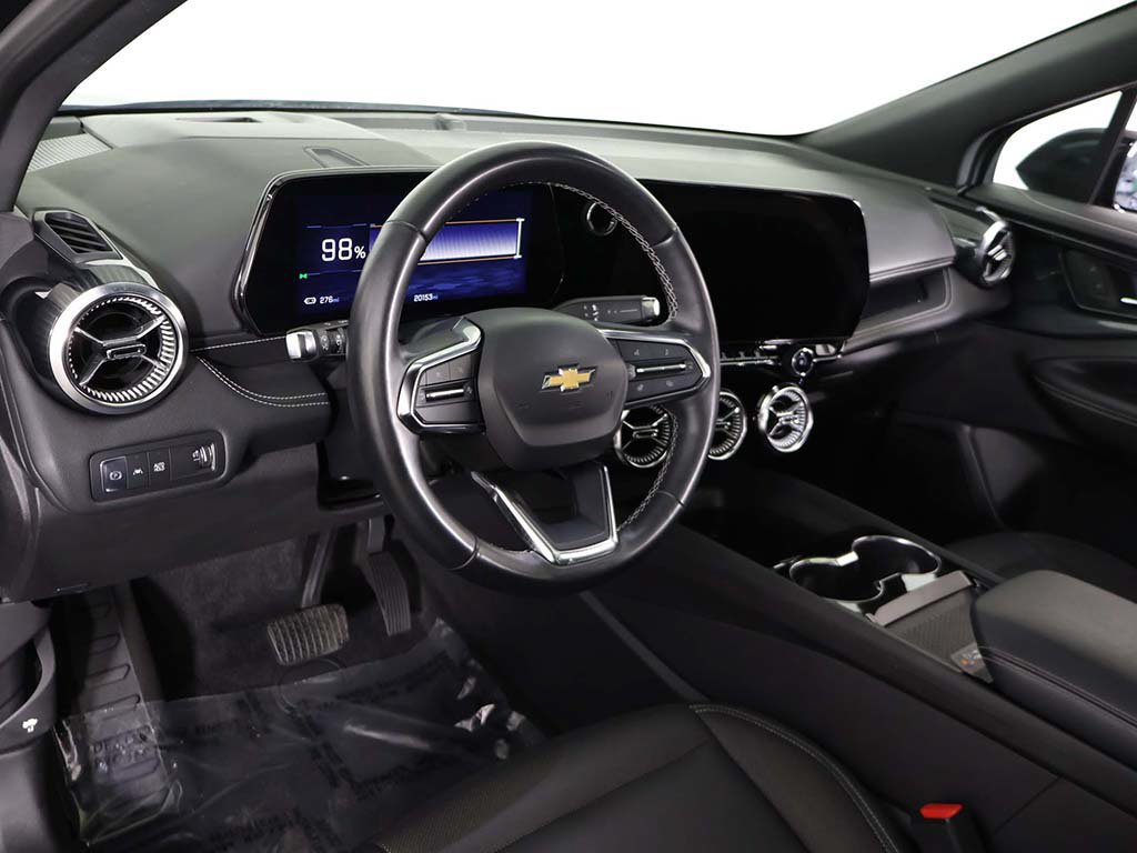 Used 2024 Chevrolet Blazer EV LT AWD/4WD image 30