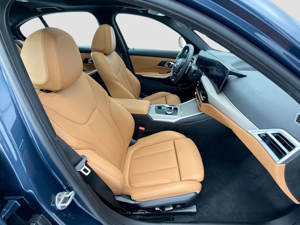 Certified 2025 BMW 330i Sedan w/ Convenience Package RWD image 19