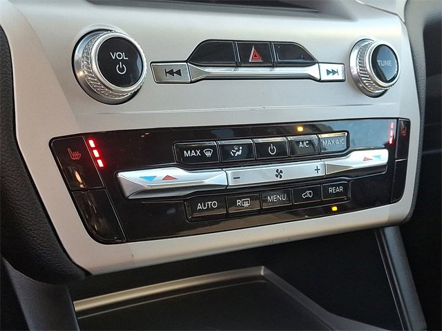 Used 2022 Ford Explorer XLT w/ Class IV Trailer Tow Package image 16