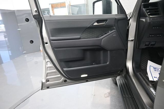 Used 2026 Lexus GX 550 w/ Accessory Package (CT) AWD/4WD image 11