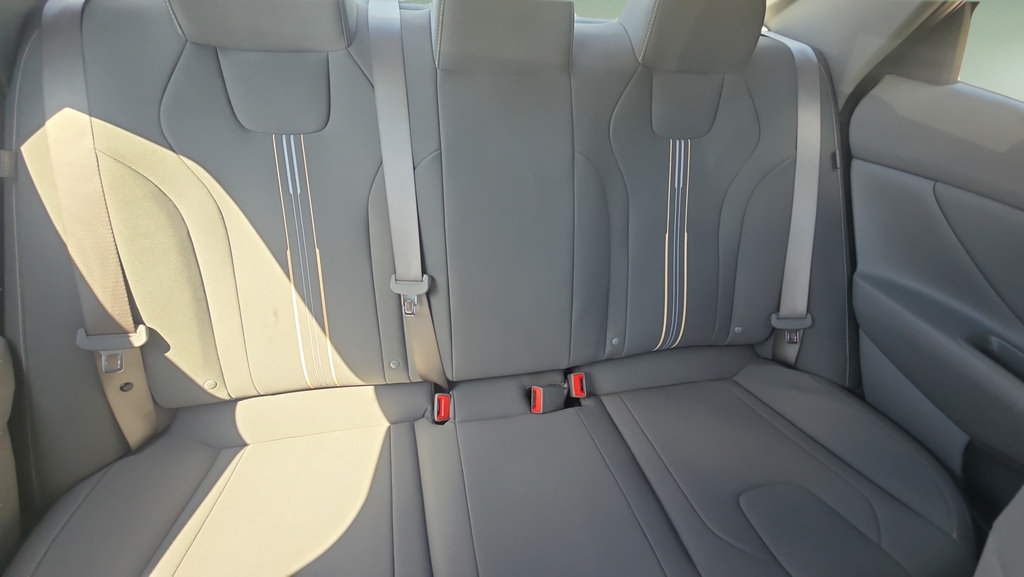 New 2026 Hyundai Elantra Sport FWD image 9