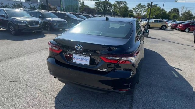 Used 2023 Toyota Camry LE image 9