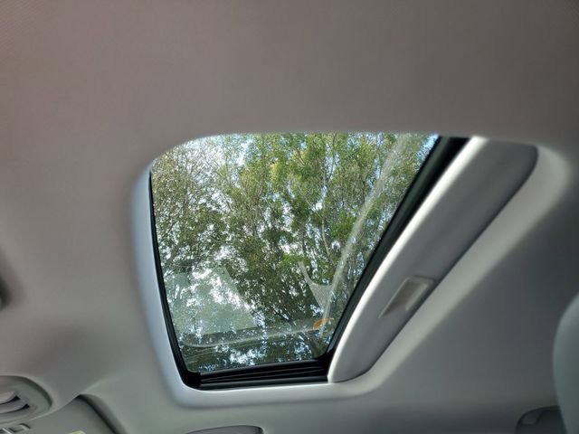 Certified 2024 Chevrolet Trax ACTIV w/ Sunroof Package image 19