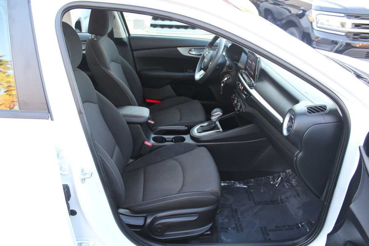 Used 2023 Kia Forte LXS FWD image 20