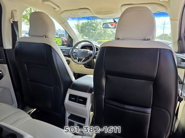 Used 2017 Ford Edge Titanium w/ Technology Package FWD image 17