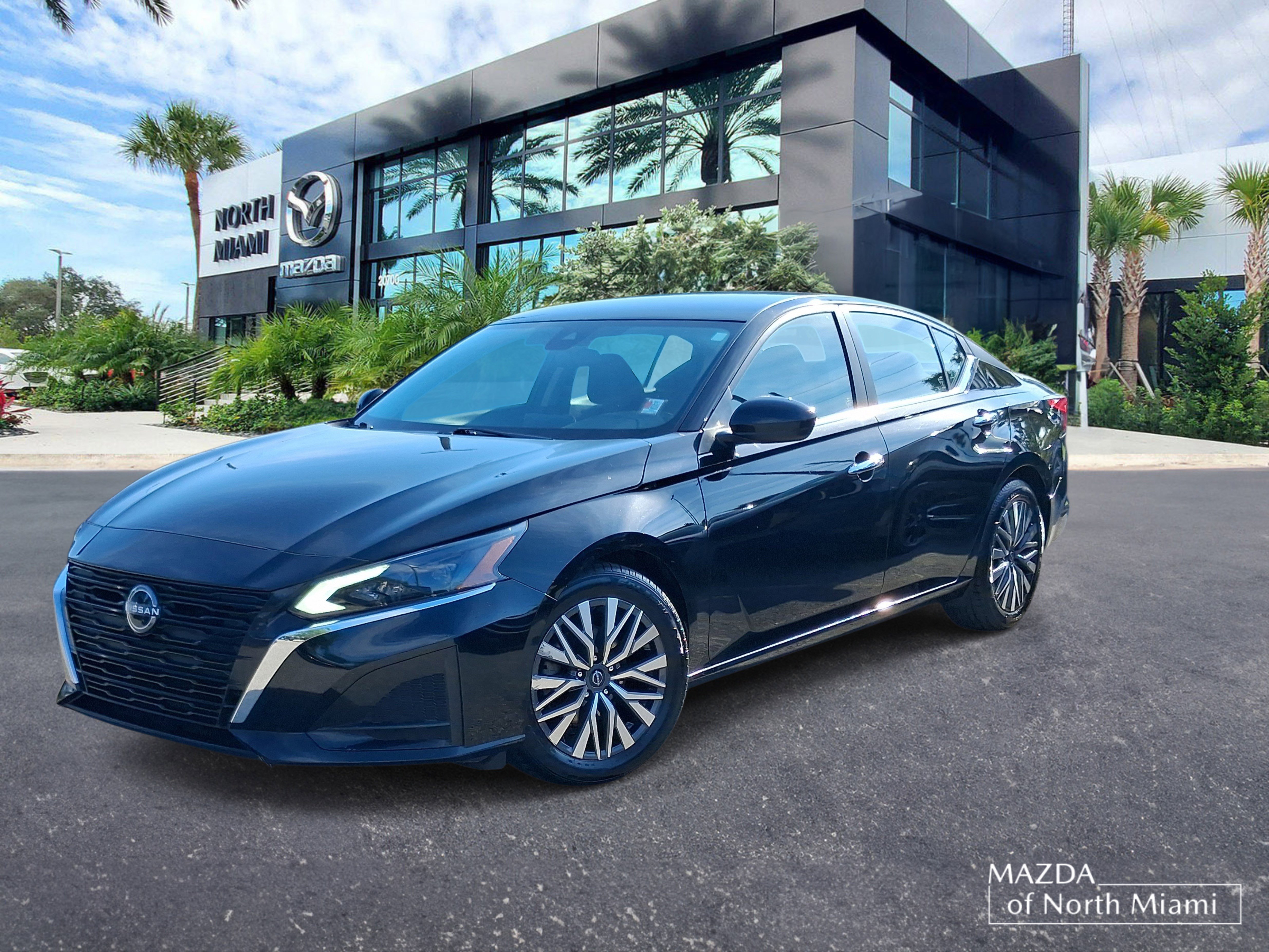 Used 2023 Nissan Altima 2.5 SV FWD video 1