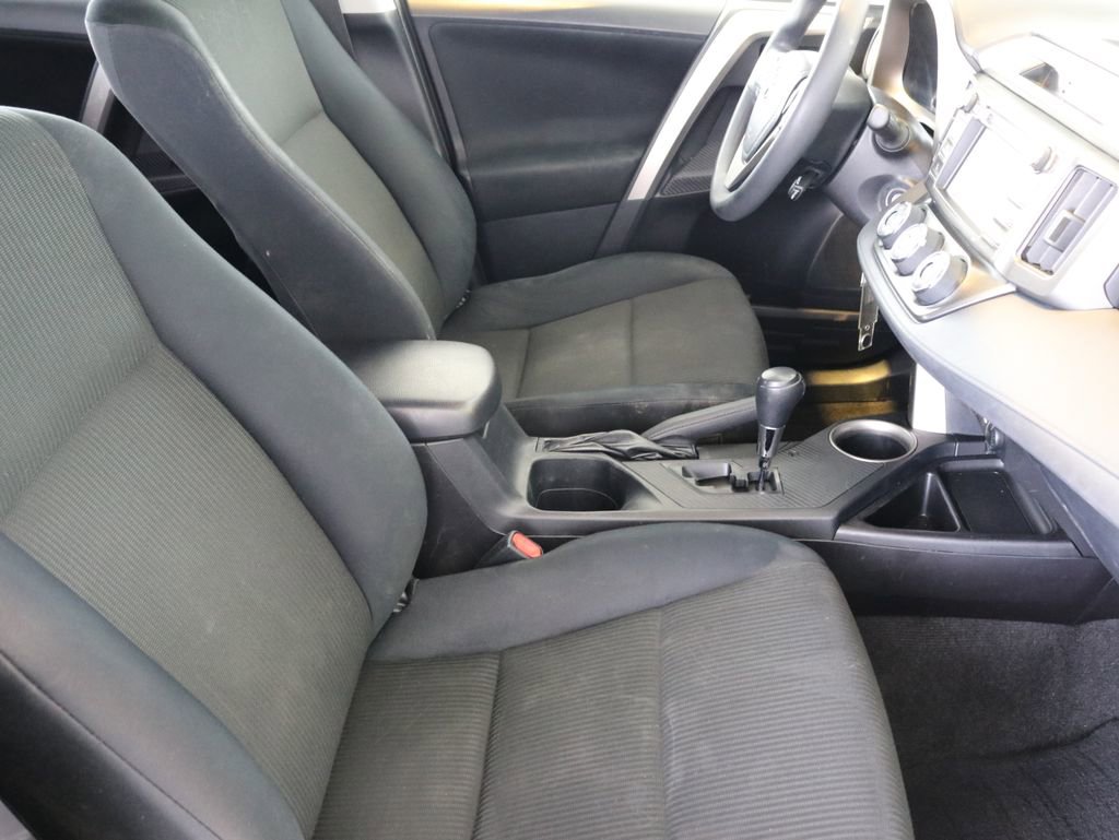 Used 2015 Toyota RAV4 LE AWD/4WD image 35