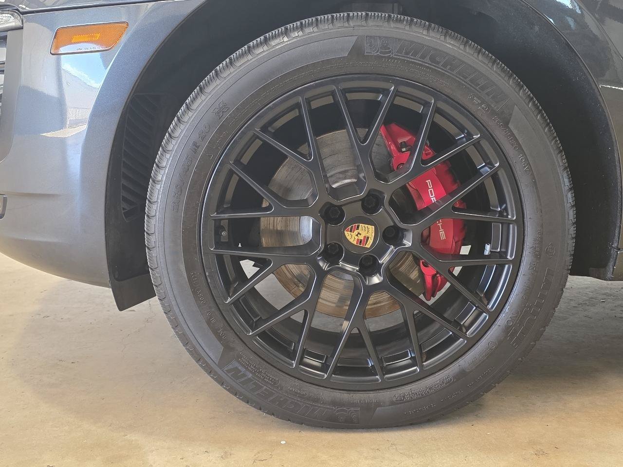 Used 2017 Porsche Macan GTS AWD/4WD image 8