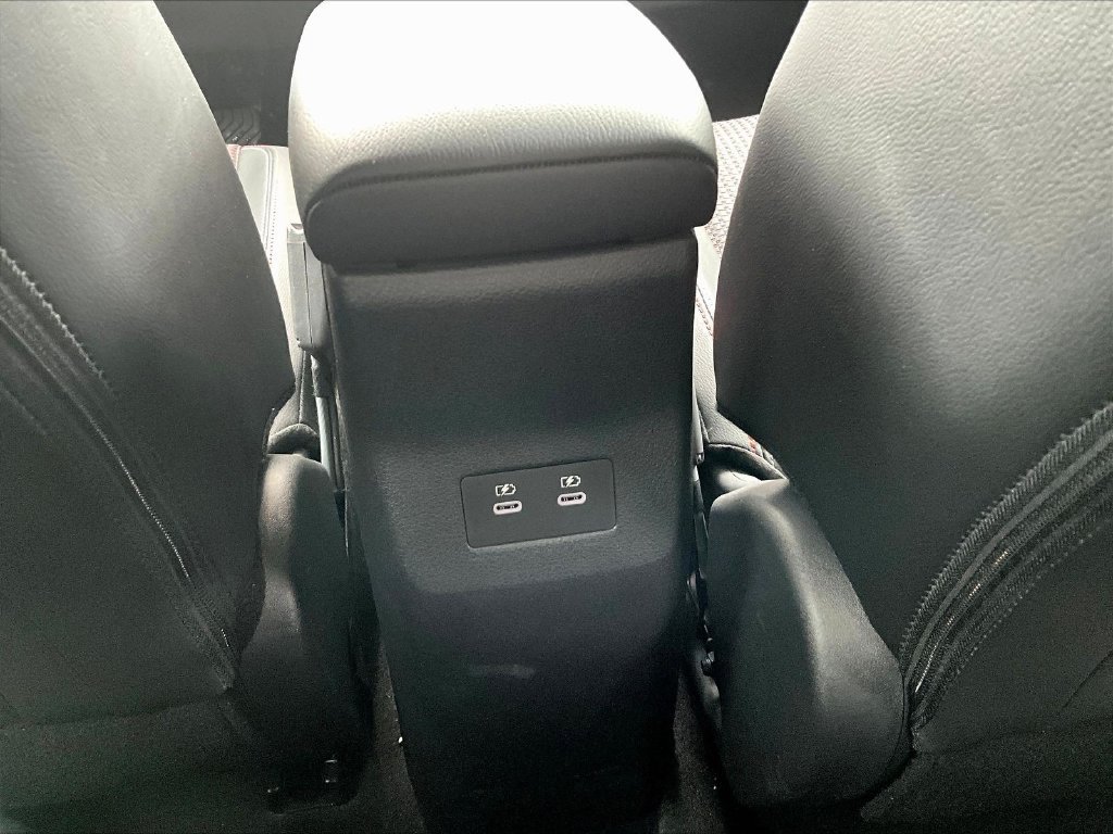 Used 2026 Nissan Kicks SR w/ SR Premium Package AWD/4WD image 15