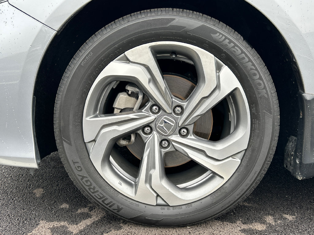 Used 2019 Honda Accord EX image 31