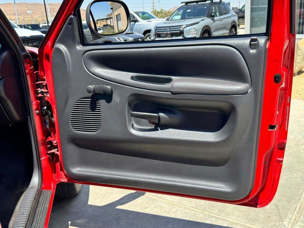 Used 1998 Dodge Ram 1500 Truck 2WD Regular Cab image 26