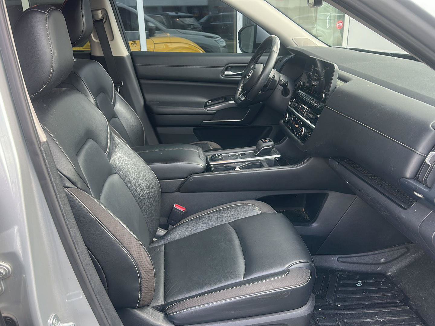 Used 2022 Nissan Pathfinder SL w/ SL Premium Package AWD/4WD image 7