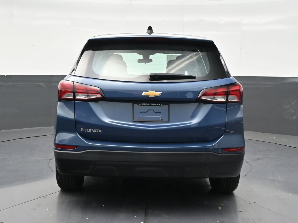 Used 2024 Chevrolet Equinox LS FWD image 4