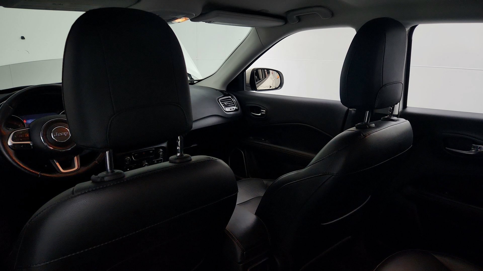 Used 2019 Jeep Compass Limited AWD/4WD image 24