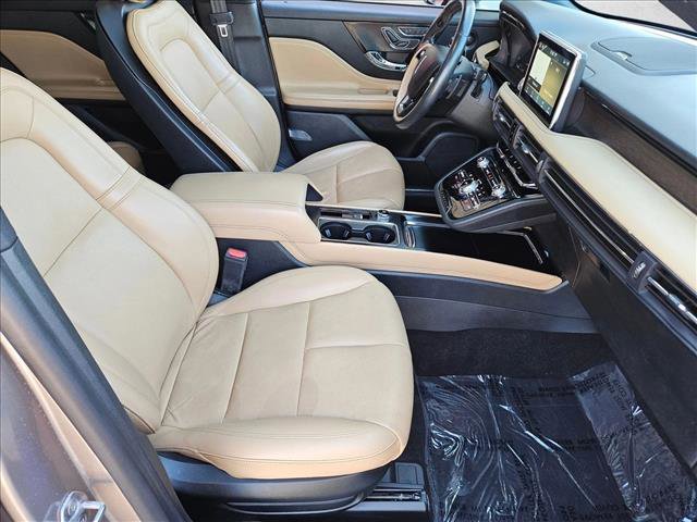 Used 2021 Lincoln Corsair Reserve w/ Elements Package image 28