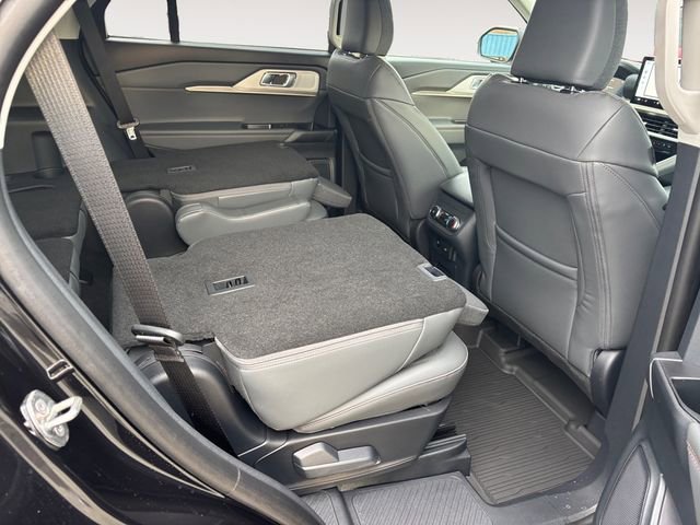 New 2026 Ford Explorer Active w/ Active Comfort Package AWD/4WD image 13