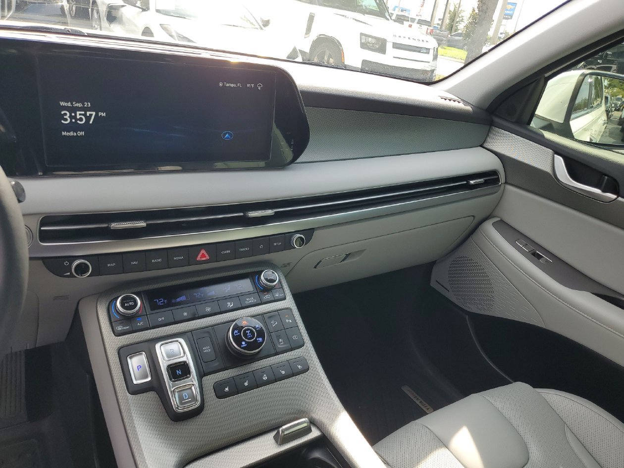 Used 2024 Hyundai Palisade SEL w/ Premium Package AWD/4WD image 26