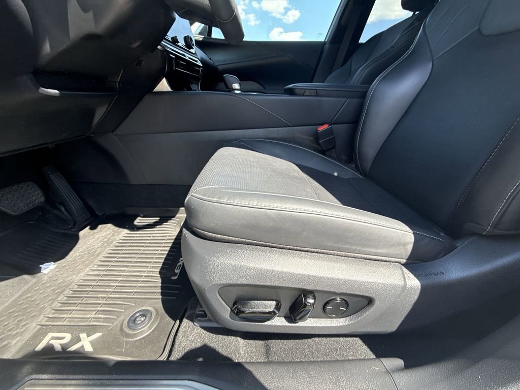 Used 2024 Lexus RX 350 Premium Plus w/ Convenience Package image 12
