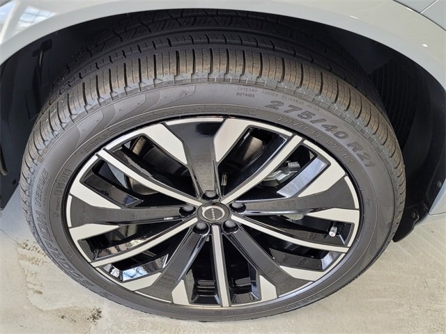 New 2026 Volvo XC90 B6 Ultra image 16