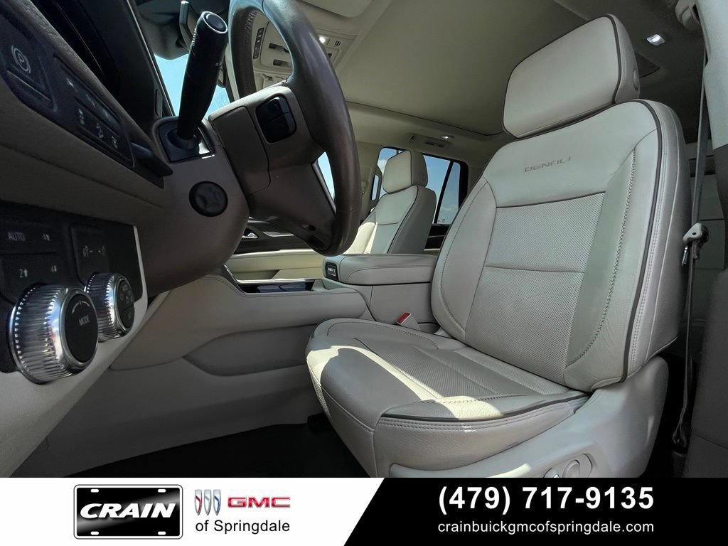 Used 2023 GMC Yukon Denali AWD/4WD image 24