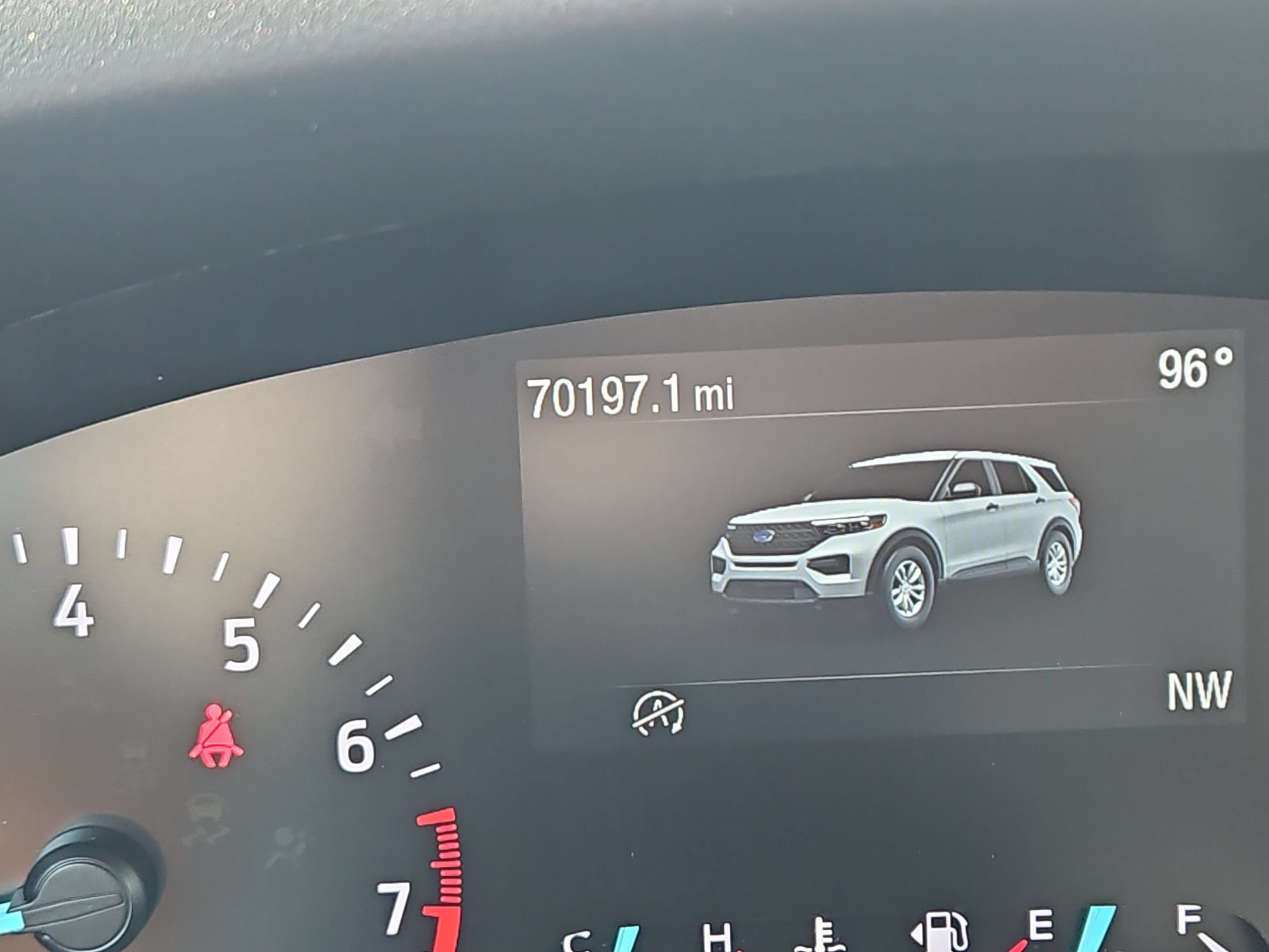 Used 2021 Ford Explorer 4WD w/ Class III Trailer Tow Package image 29
