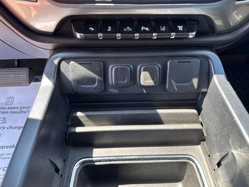 Used 2015 Chevrolet Silverado 3500 LTZ AWD/4WD image 16