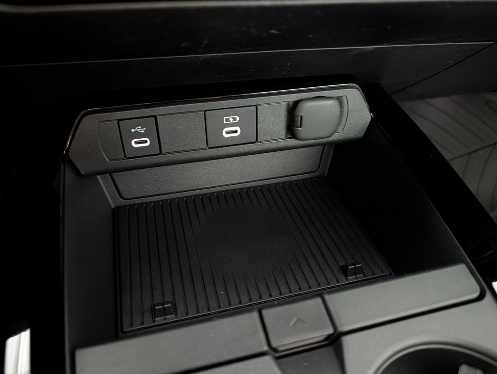 New 2026 Toyota Prius XLE FWD image 13