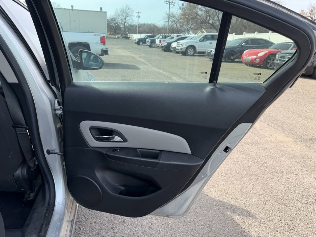 Used 2012 Chevrolet Cruze LS w/ Connectivity Package image 19