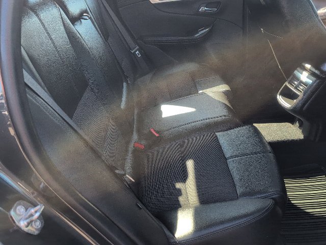 Used 2019 Chevrolet Impala LT FWD image 35