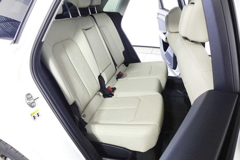 Used 2023 Audi Q3 2.0T Premium w/ Convenience Package image 20