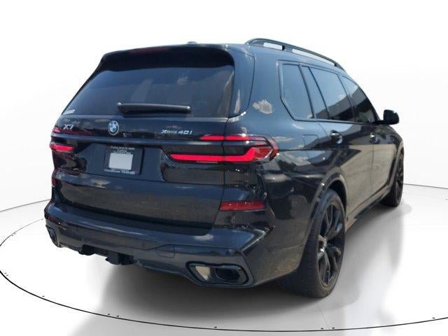 Used 2025 BMW X7 xDrive40i w/ M Sport Package AWD/4WD image 3