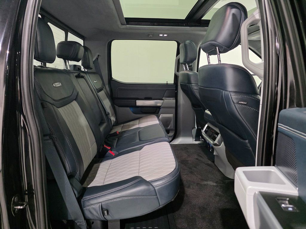 Used 2022 Ford F150 Limited image 27