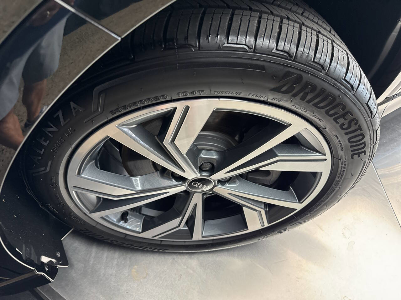 Used 2024 Audi Q4 e-tron Premium w/ Convenience Package image 33