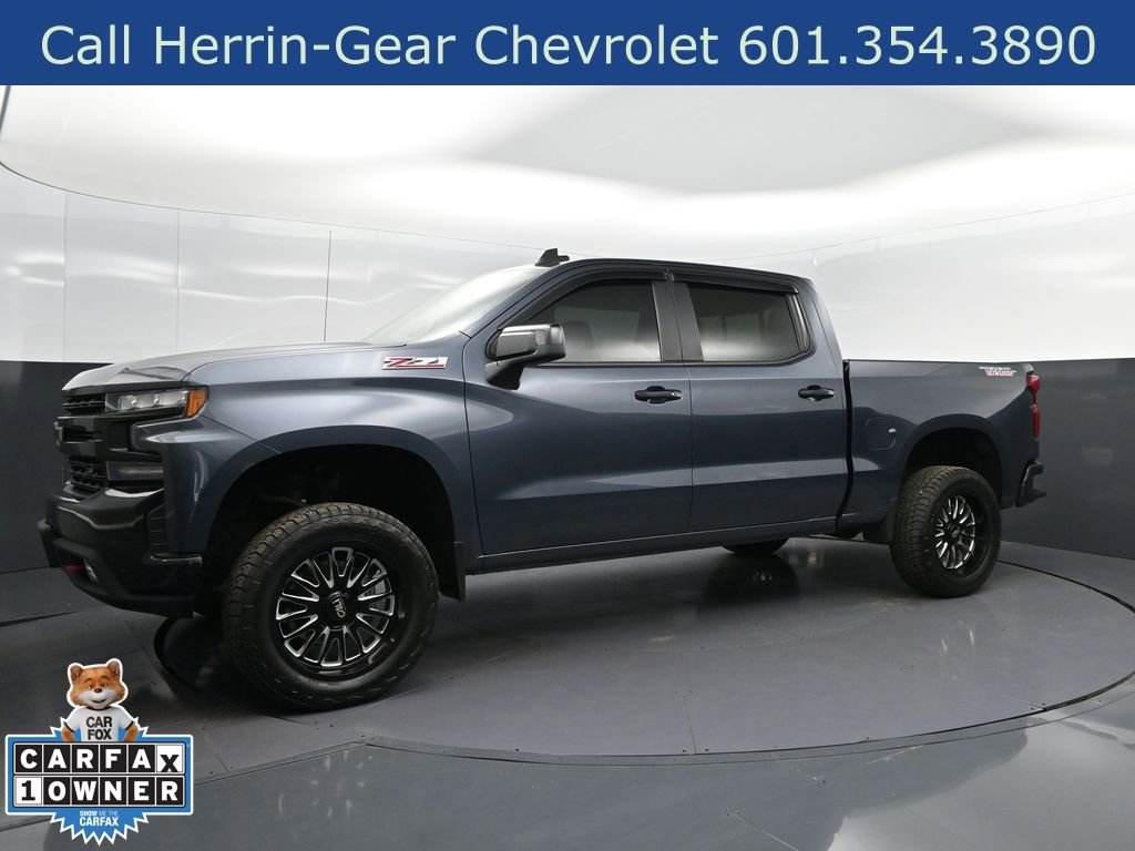 Used 2021 Chevrolet Silverado 1500 LT Trail Boss w/ Convenience Package II image 3