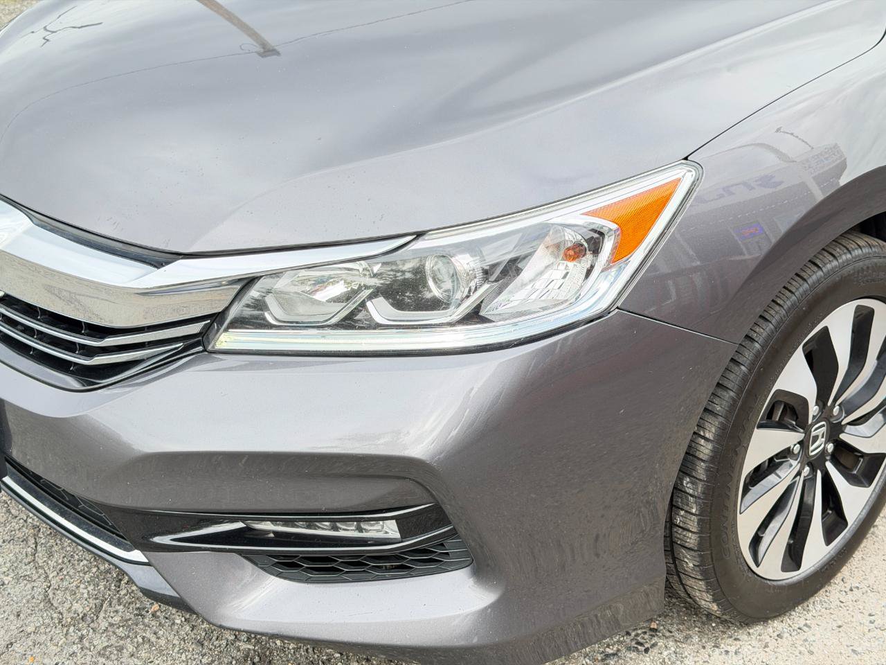 Used 2017 Honda Accord EX-L image 9