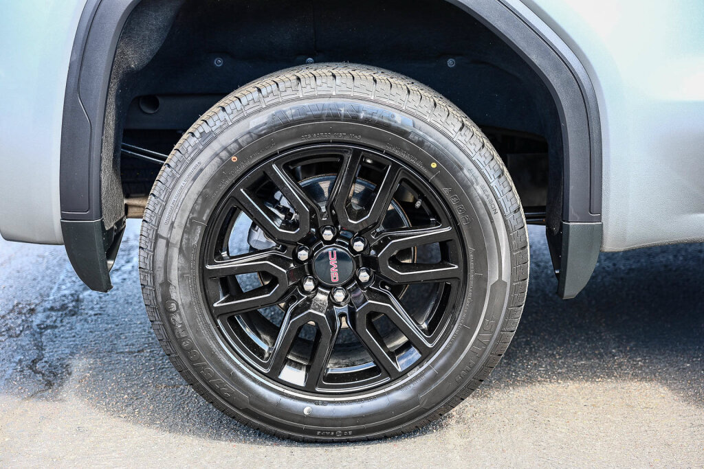 Used 2023 GMC Sierra 1500 Elevation w/ X31 Off-Road Package AWD/4WD image 24
