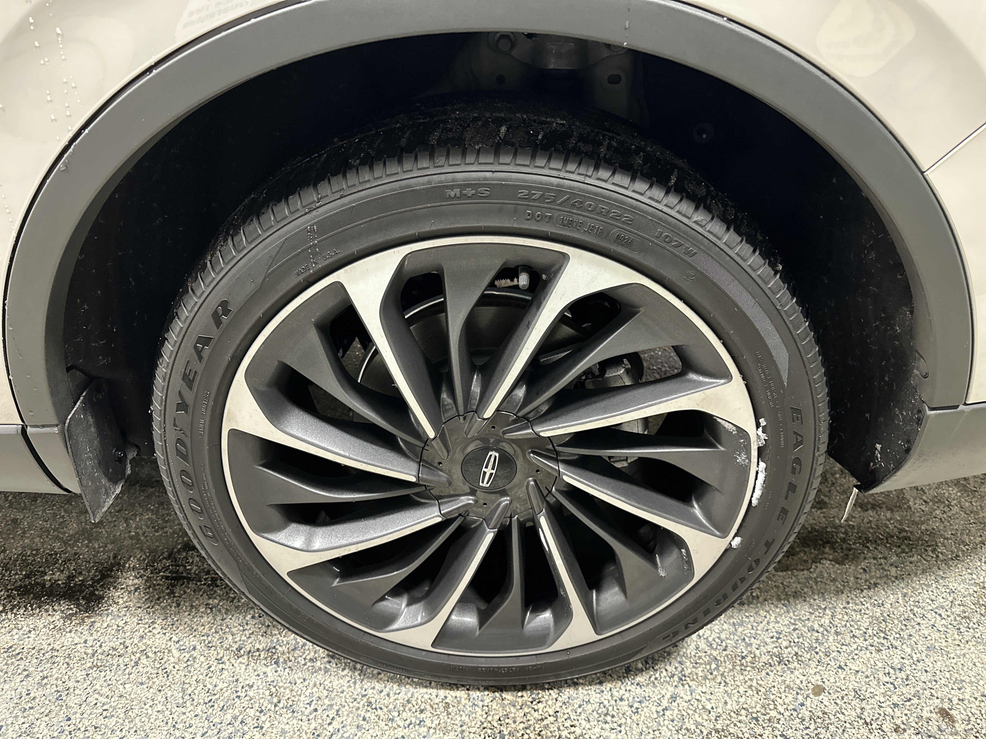 Used 2025 Lincoln Aviator Reserve w/ Equipment Group 201A image 11