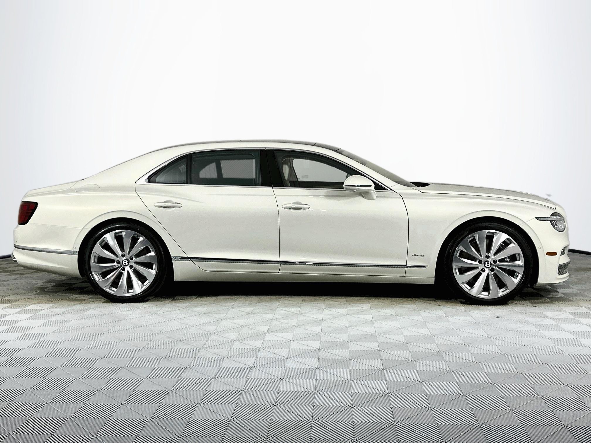 New 2027 Bentley Flying Spur AWD/4WD image 4