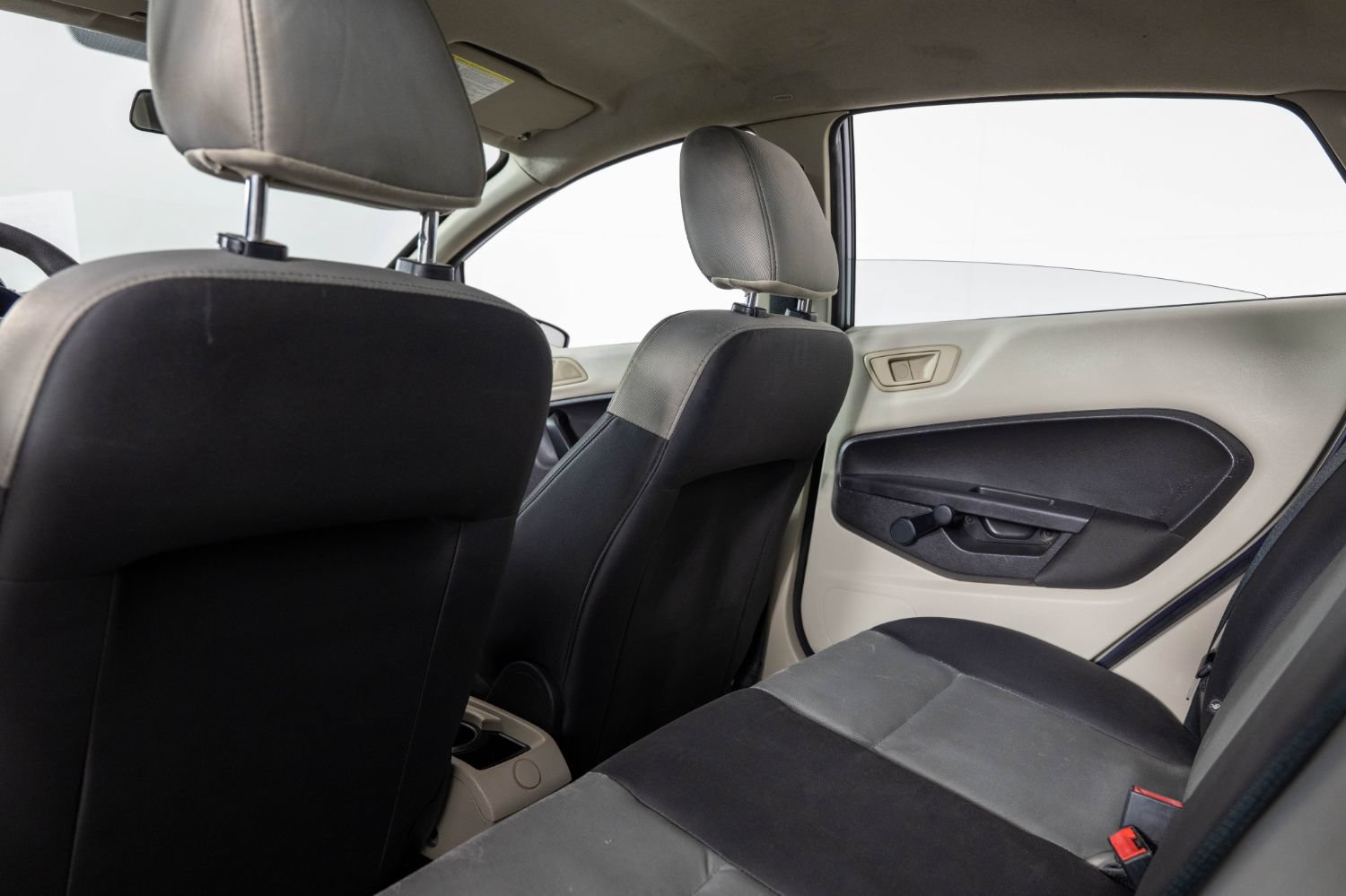 Used 2012 Ford Fiesta S FWD image 19