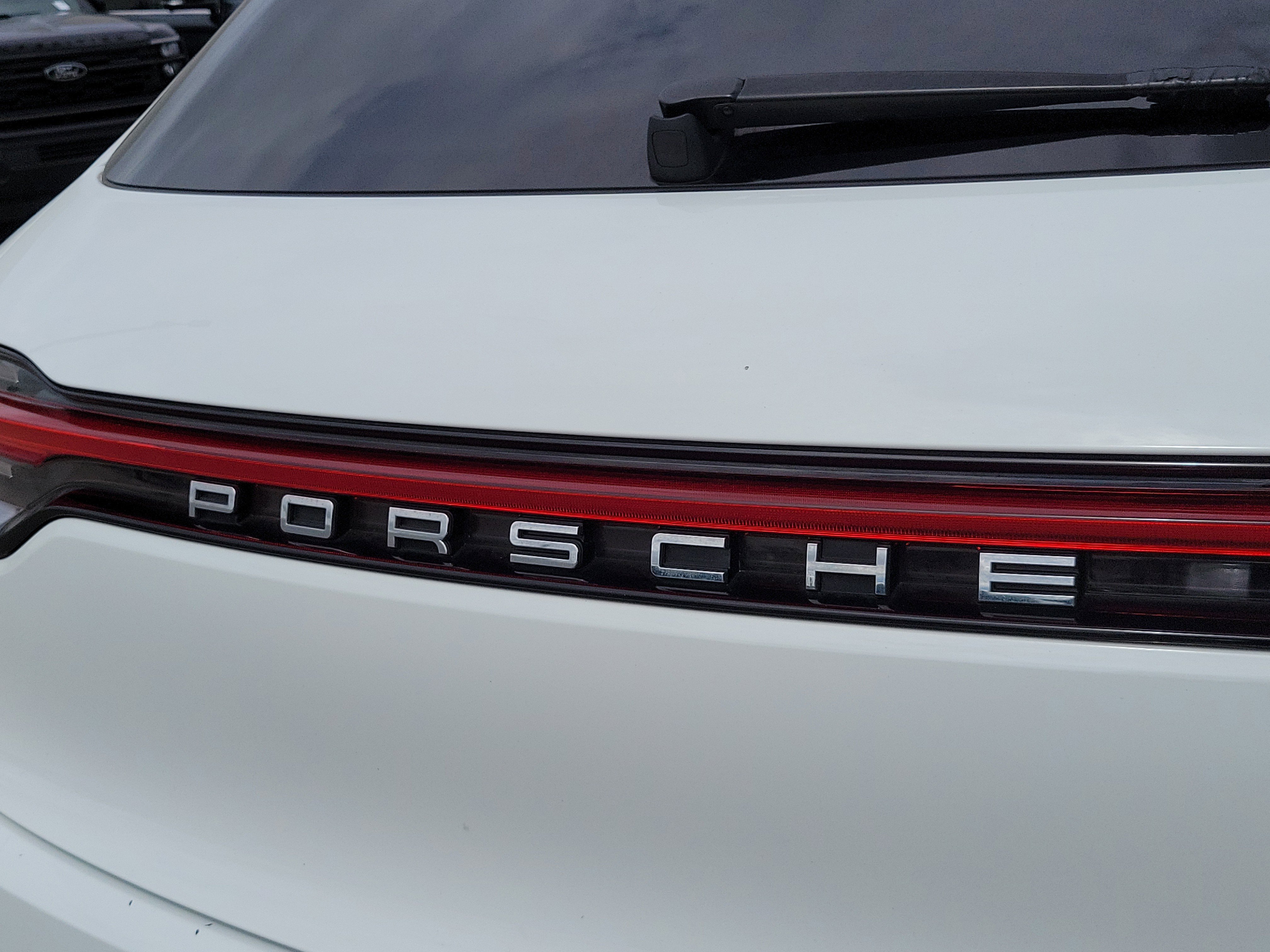 Used 2021 Porsche Macan AWD/4WD image 30
