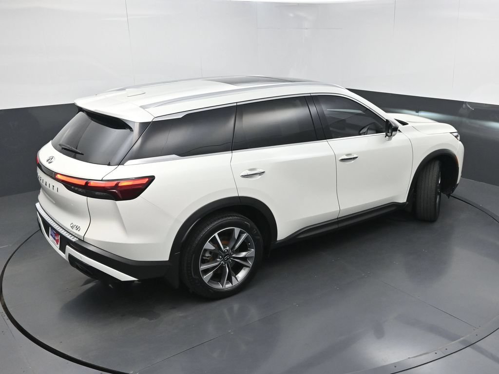 Used 2023 INFINITI QX60 Luxe w/ Vision Package FWD image 40